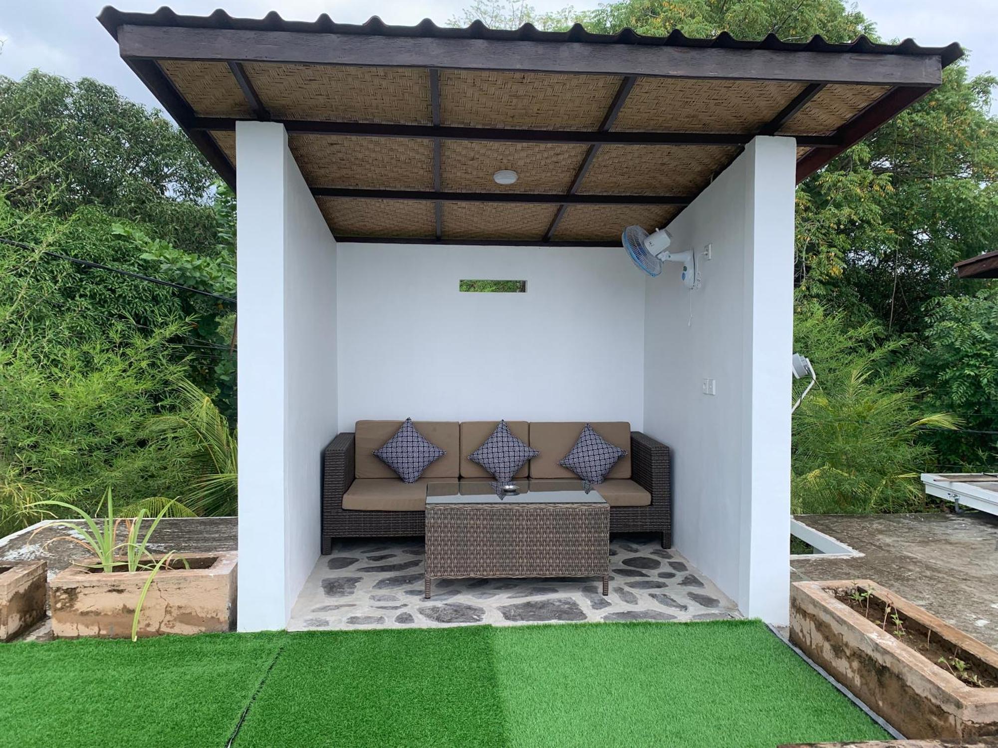 Hotel Jenggala Hill à Lembongan Extérieur photo
