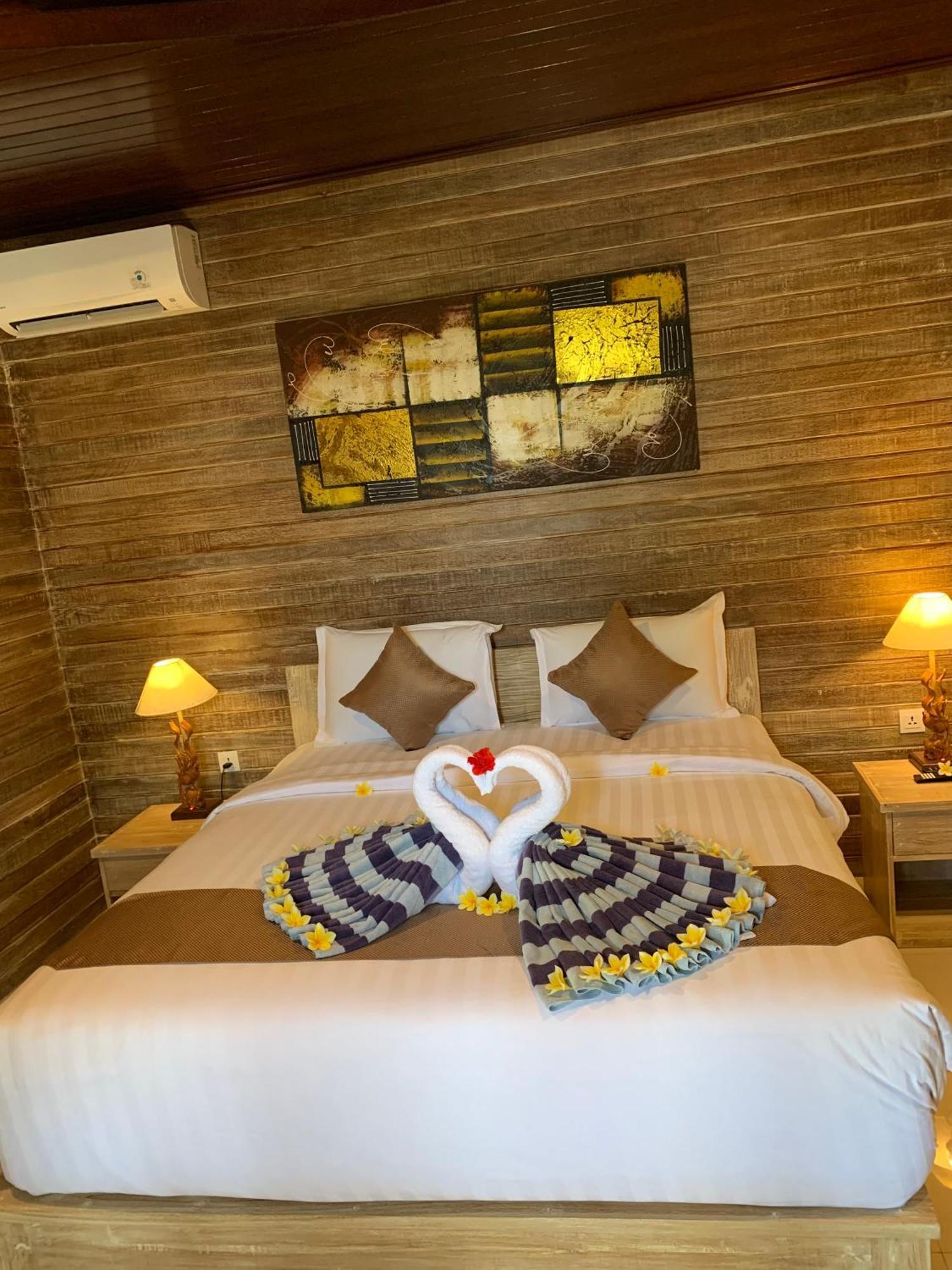 Hotel Jenggala Hill à Lembongan Extérieur photo