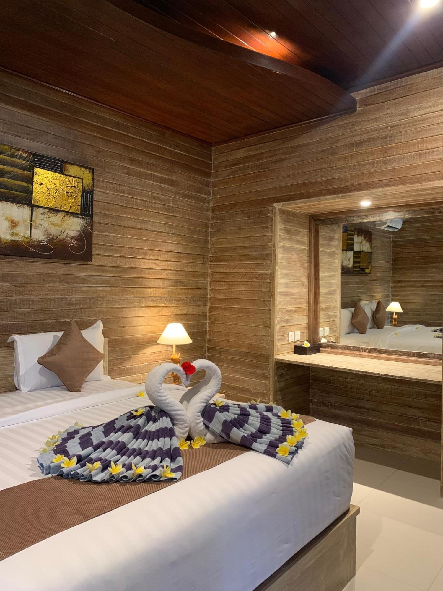 Hotel Jenggala Hill à Lembongan Extérieur photo