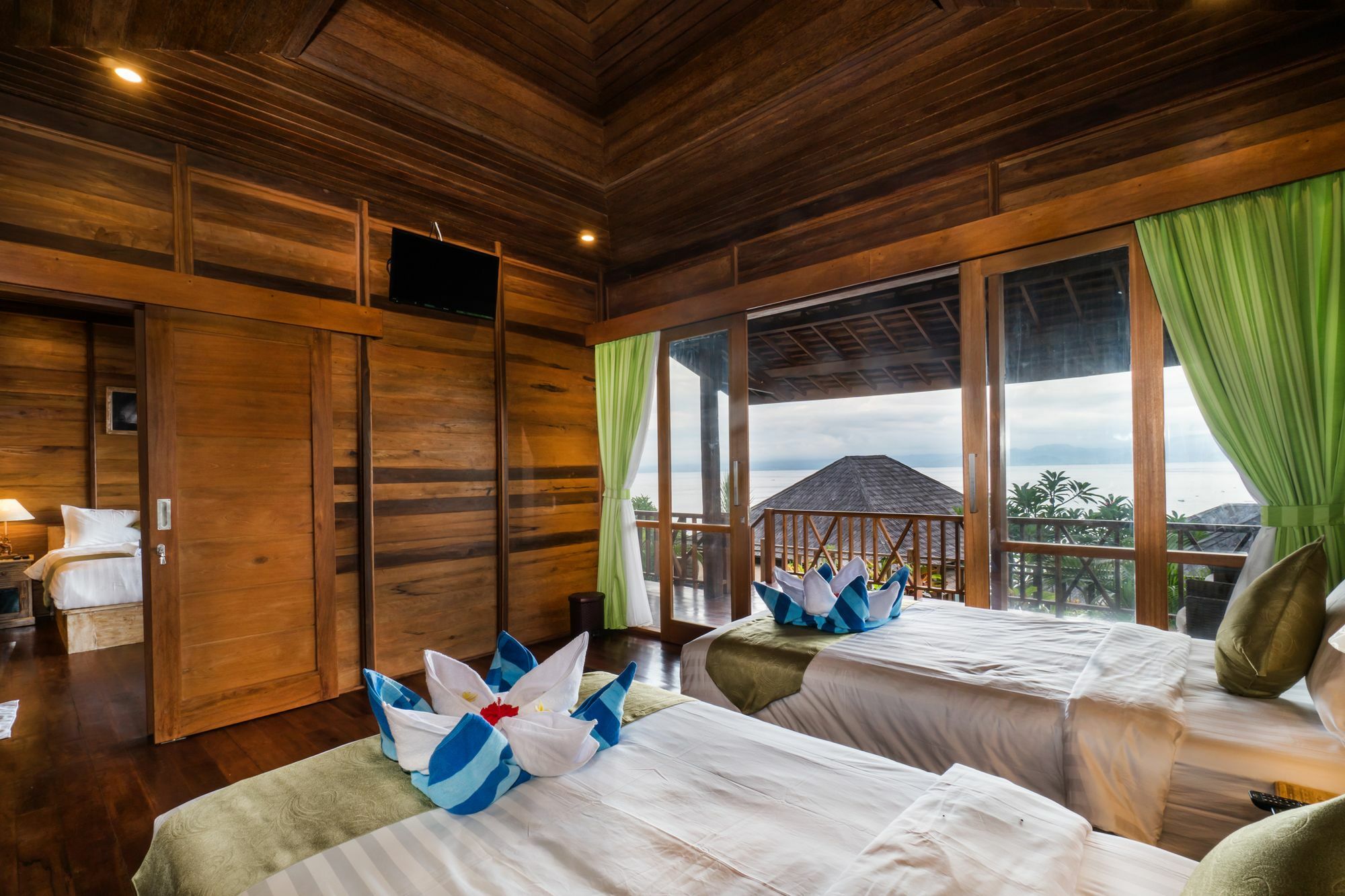 Hotel Jenggala Hill à Lembongan Extérieur photo