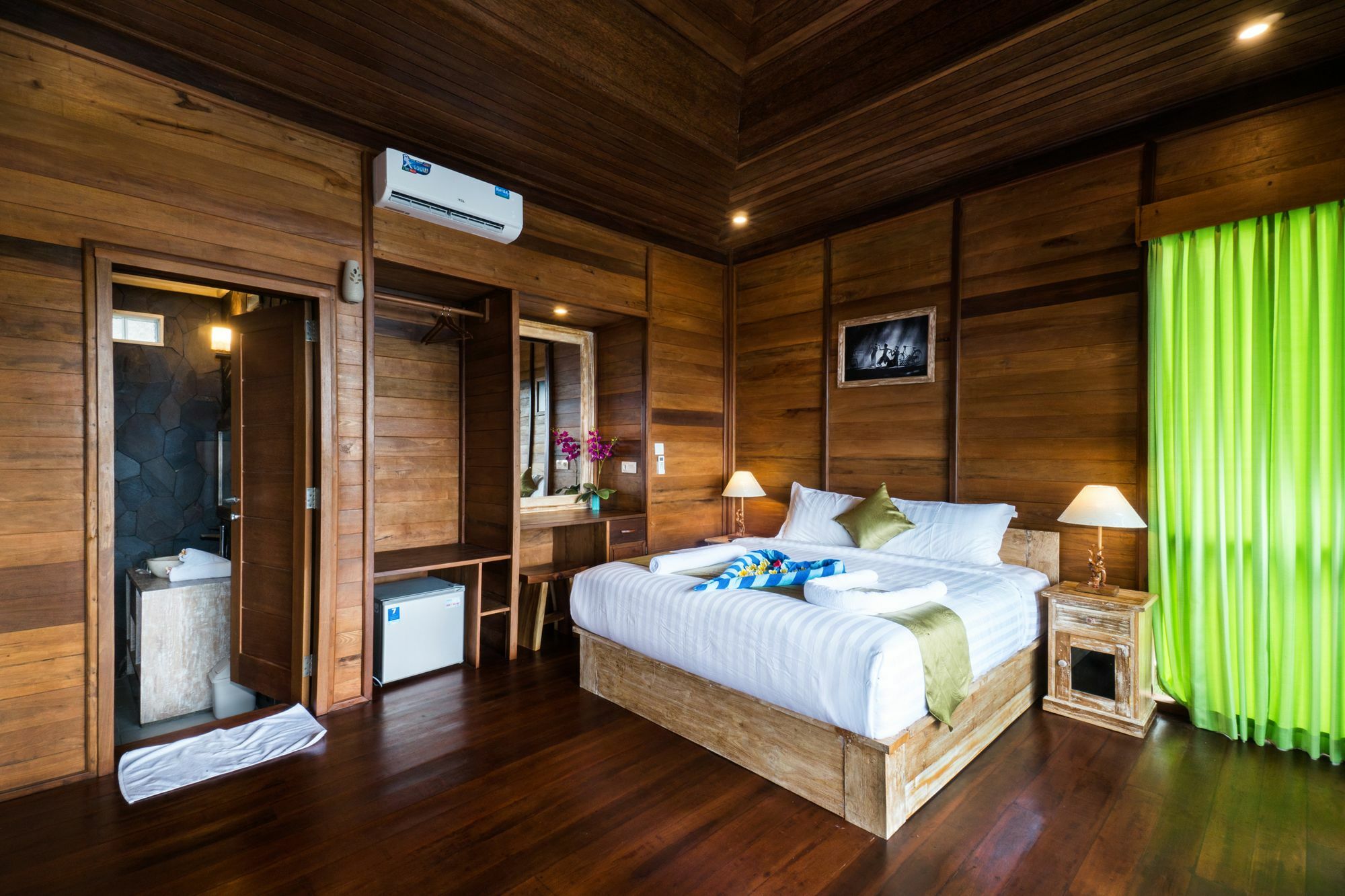Hotel Jenggala Hill à Lembongan Extérieur photo