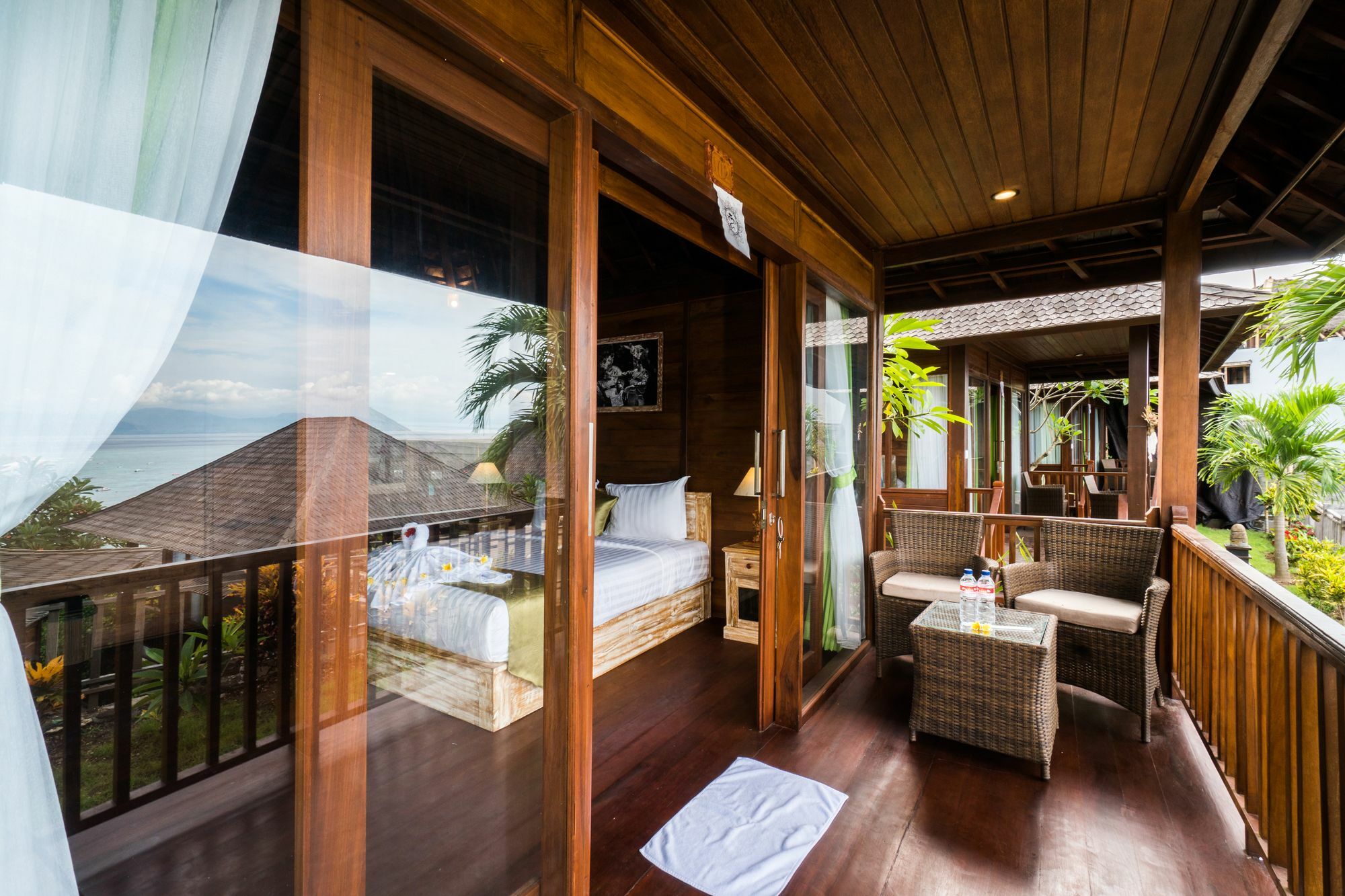 Hotel Jenggala Hill à Lembongan Extérieur photo